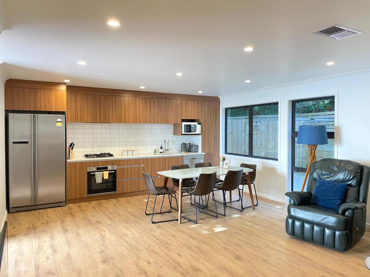 No Party Allowed, Entire Brand New 3 Bedroom Townhouse, Free Unlimited Fibre Wifi And Free Parking Wellington Exteriör bild