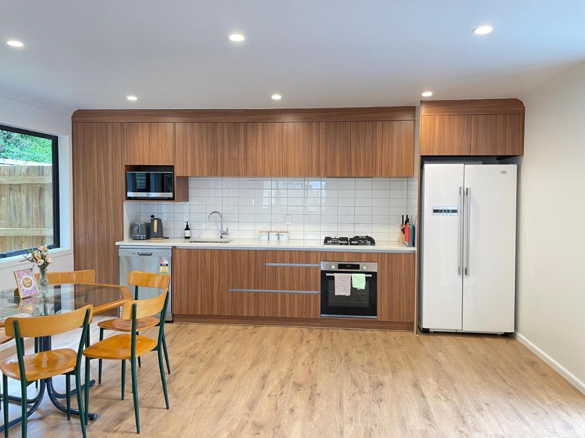 No Party Allowed, Entire Brand New 3 Bedroom Townhouse, Free Unlimited Fibre Wifi And Free Parking Wellington Exteriör bild