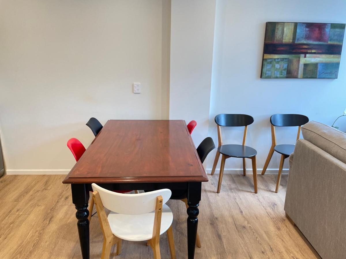 No Party Allowed, Entire Brand New 3 Bedroom Townhouse, Free Unlimited Fibre Wifi And Free Parking Wellington Exteriör bild