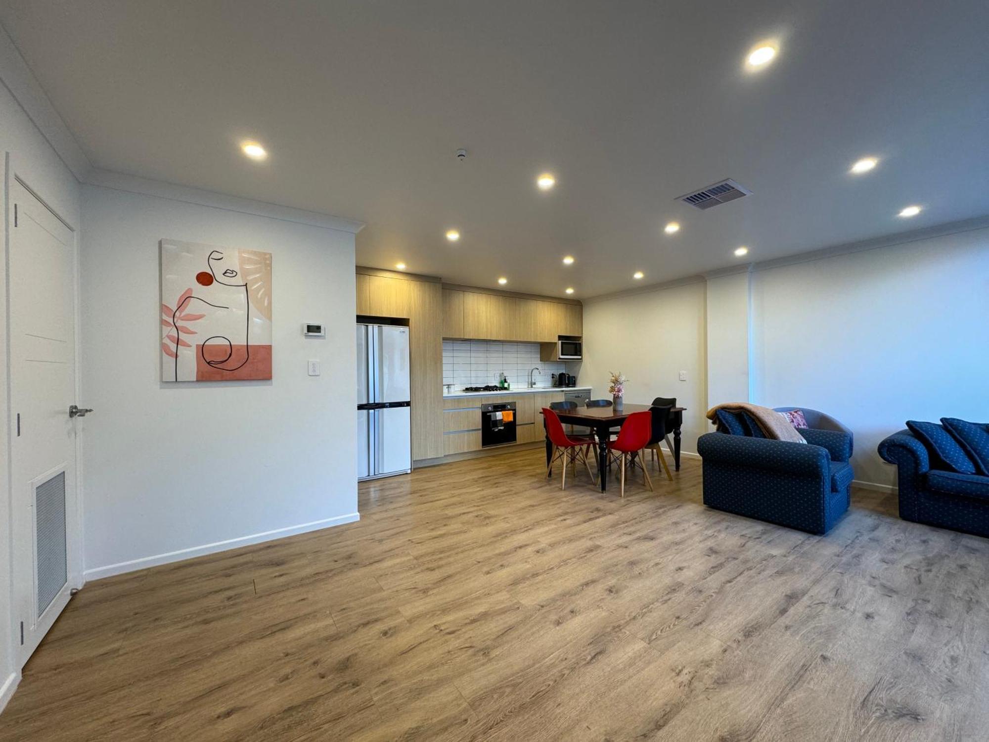 No Party Allowed, Entire Brand New 3 Bedroom Townhouse, Free Unlimited Fibre Wifi And Free Parking Wellington Exteriör bild