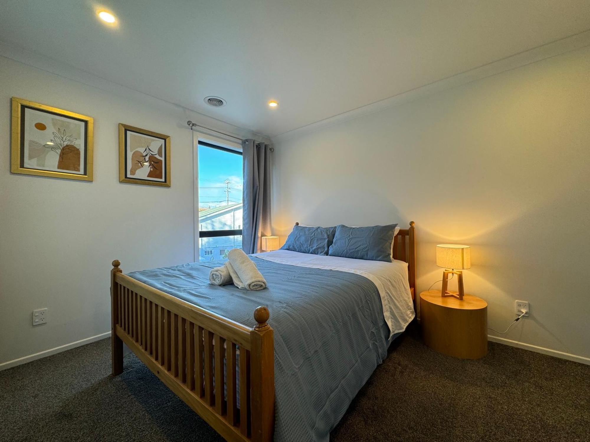 No Party Allowed, Entire Brand New 3 Bedroom Townhouse, Free Unlimited Fibre Wifi And Free Parking Wellington Exteriör bild