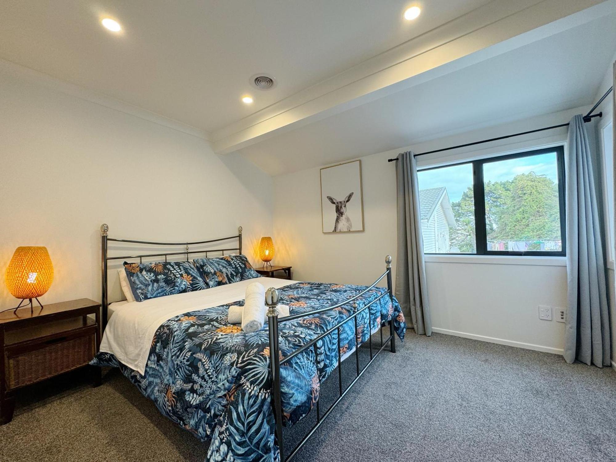 No Party Allowed, Entire Brand New 3 Bedroom Townhouse, Free Unlimited Fibre Wifi And Free Parking Wellington Exteriör bild