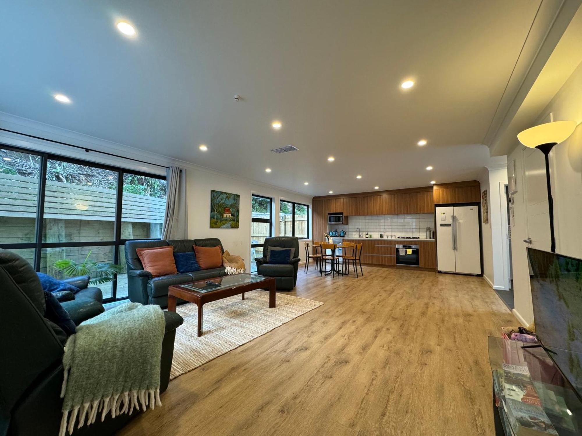 No Party Allowed, Entire Brand New 3 Bedroom Townhouse, Free Unlimited Fibre Wifi And Free Parking Wellington Exteriör bild
