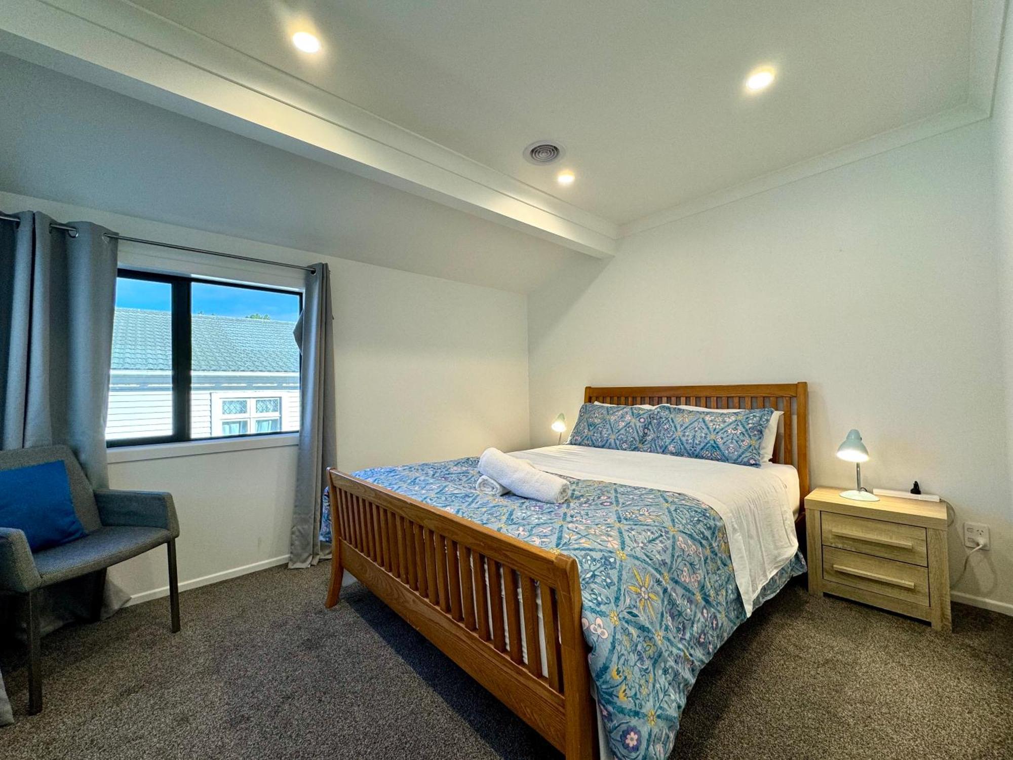 No Party Allowed, Entire Brand New 3 Bedroom Townhouse, Free Unlimited Fibre Wifi And Free Parking Wellington Exteriör bild