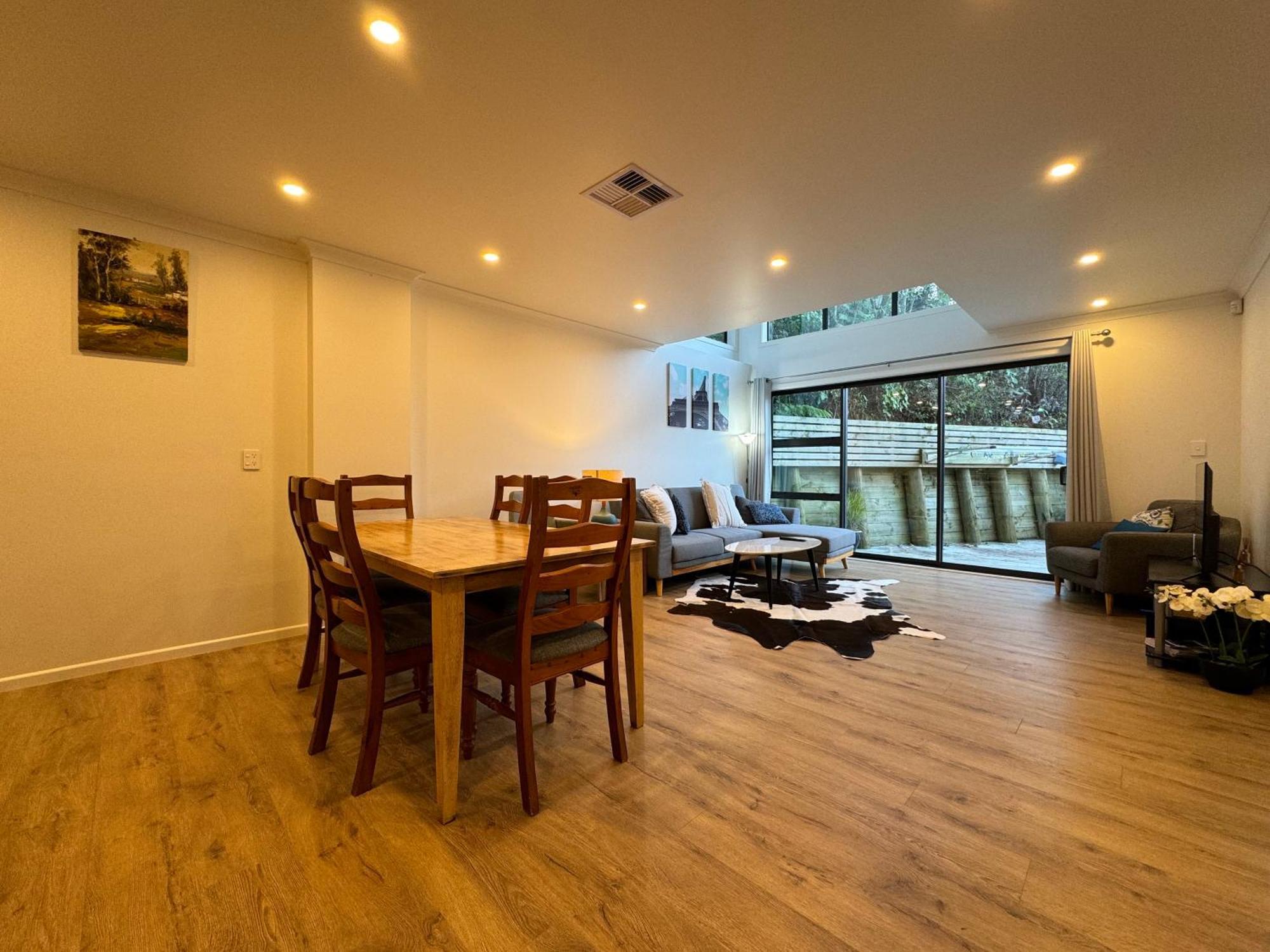No Party Allowed, Entire Brand New 3 Bedroom Townhouse, Free Unlimited Fibre Wifi And Free Parking Wellington Exteriör bild